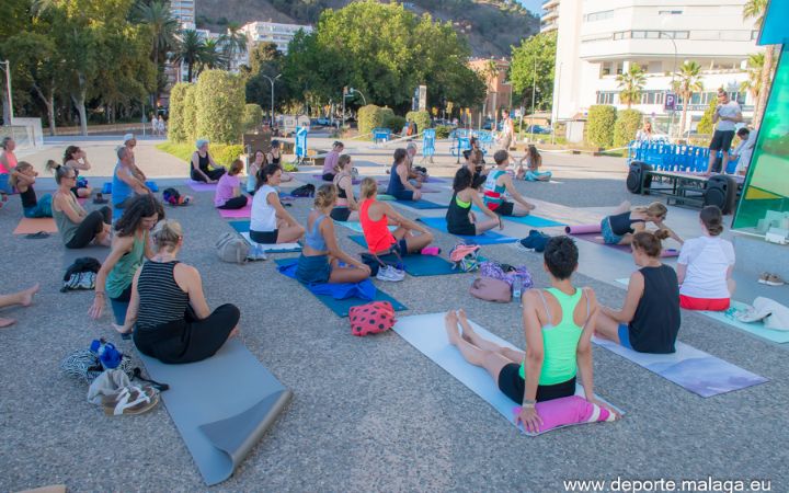 #yoga #deporteenferia @mcbelgrano @deportemalaga-4