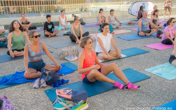 #yoga #deporteenferia @mcbelgrano @deportemalaga-5