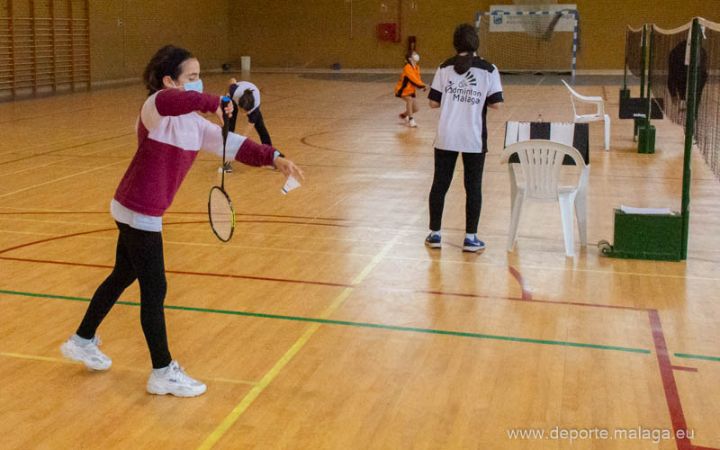Pablo_Bádminton_JJDDMM@deporte.malaga.eu  (15)