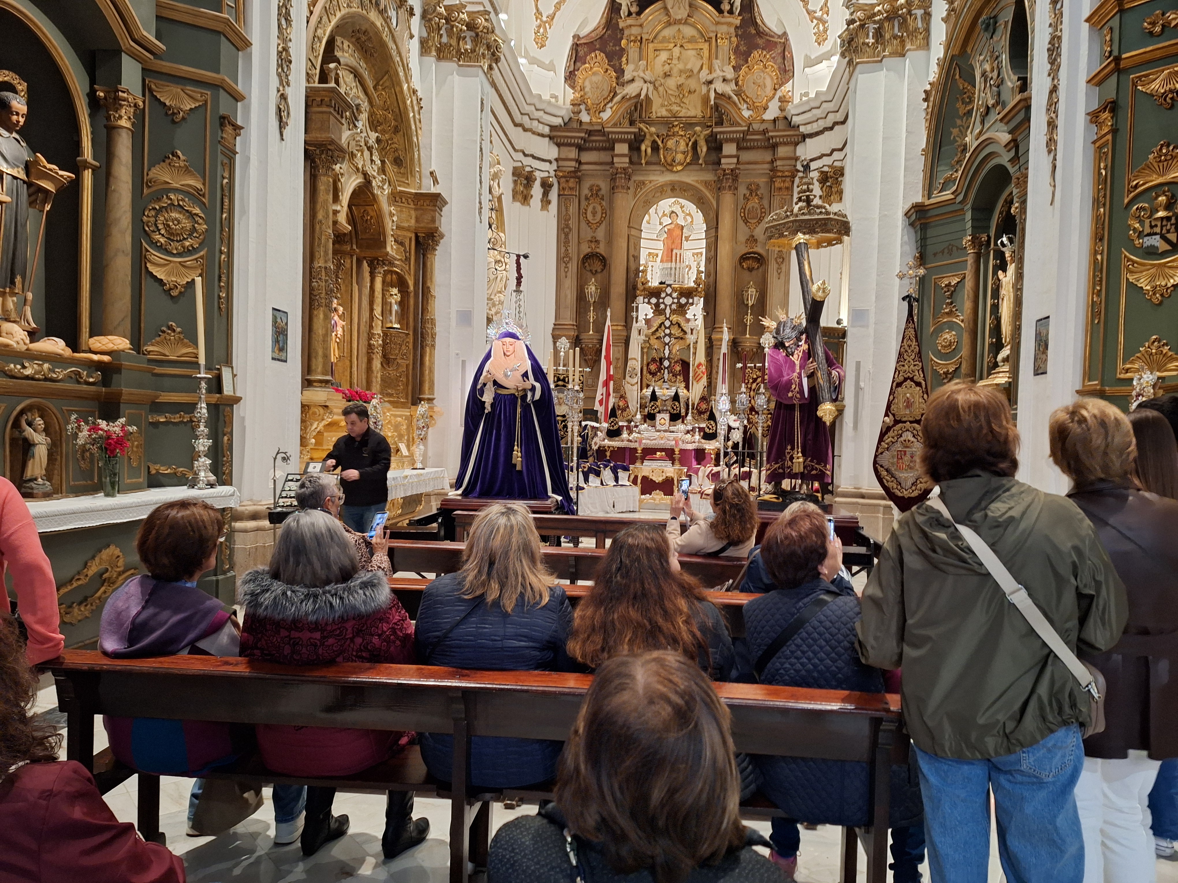 @paseocofrade·#tiropichonciudadjardin26 (12)